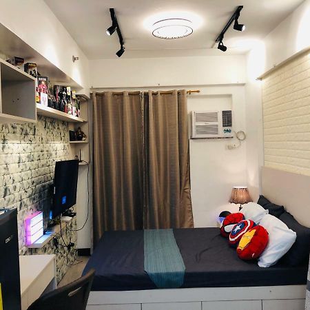 Pine Crest Condominium マニラ市 エクステリア 写真